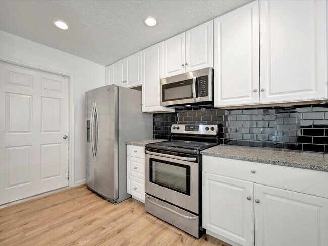 Building Photo - 2515 Northern Dr
