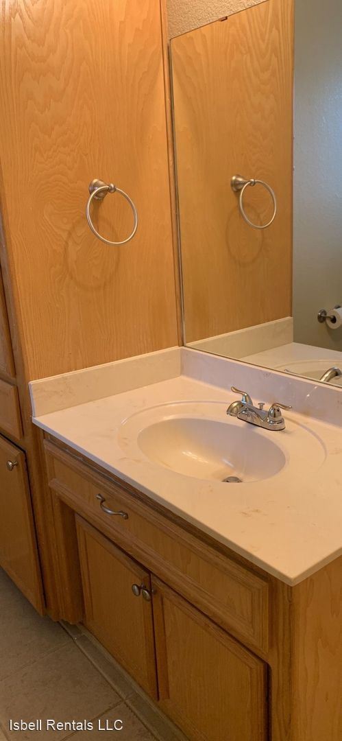 Building Photo - 4 br, 2 bath House - 2501 Wisteria Lane