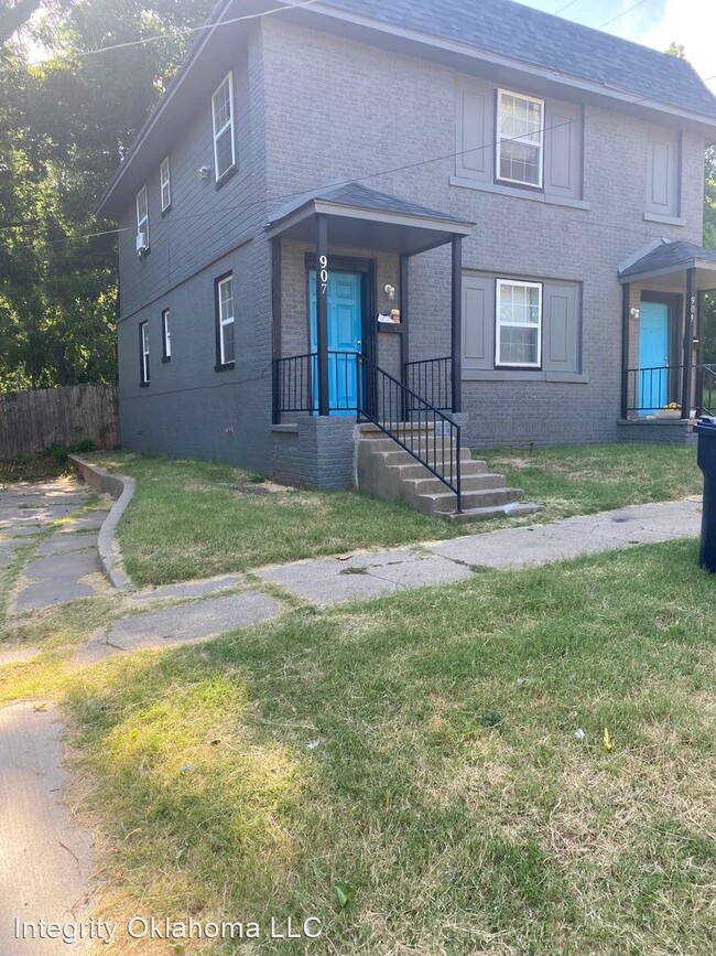 Primary Photo - 2 br, 1 bath House - 907 N. Indiana