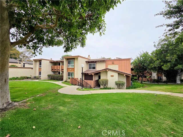 Primary Photo - 3701 Country Club Dr