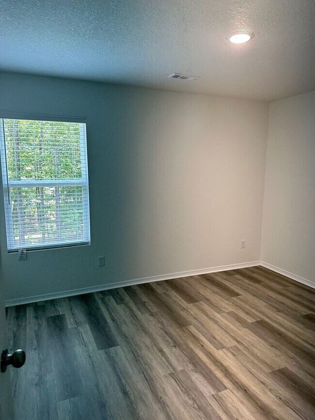 Building Photo - Pre-Leasing Available — Spacious 4-Bedroom, 2-Bath Home in Benton | Coming Soon!