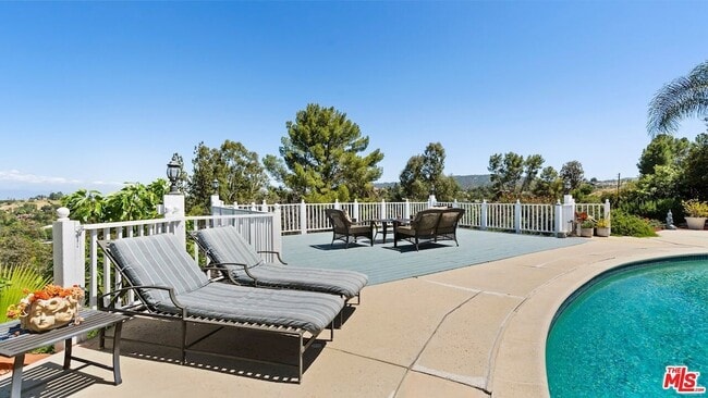 Building Photo - 4624 Conchita Way