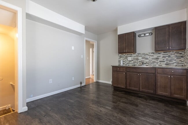 Building Photo - 19918 Southfield Fwy