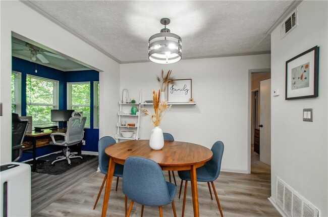 Building Photo - 5157 Roswell Rd NE