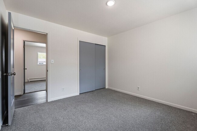 Building Photo - Azalea1629(KP-JF)