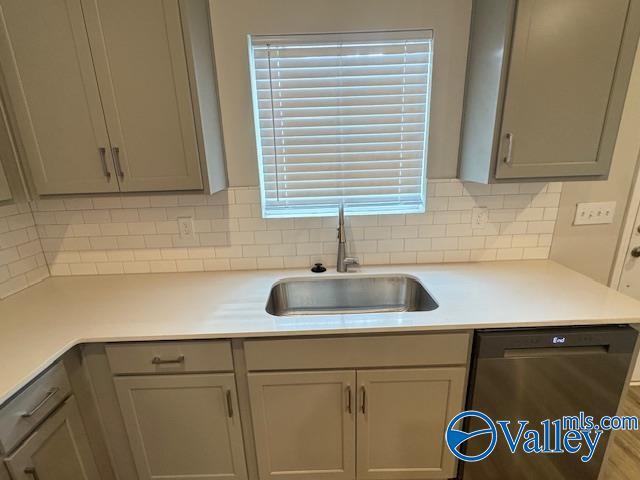 Building Photo - 125 Foster Wy Dr