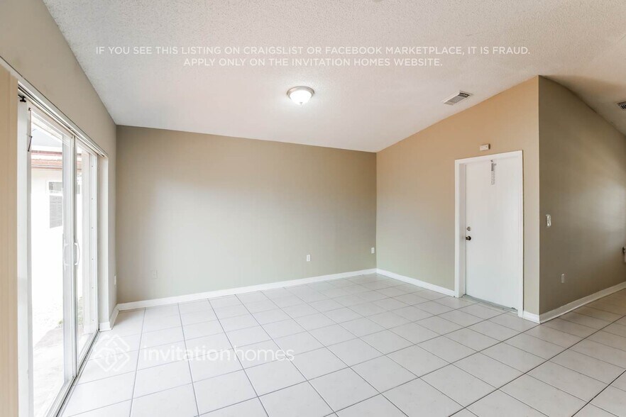 Building Photo - 14305 SW 164th Terrace