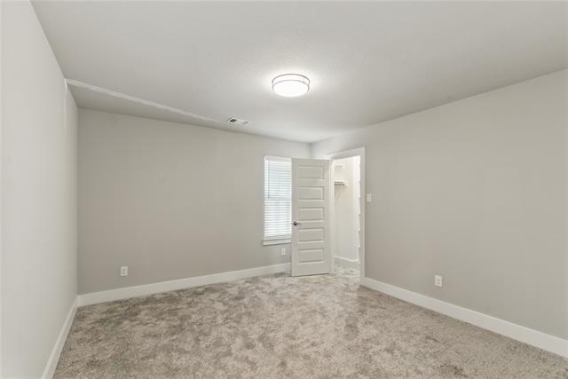 Building Photo - 2617 Tanager St