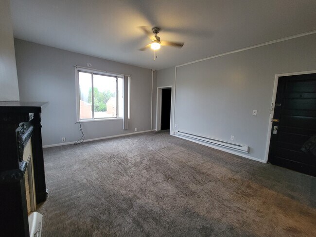 Building Photo - 1202 Highland Ave