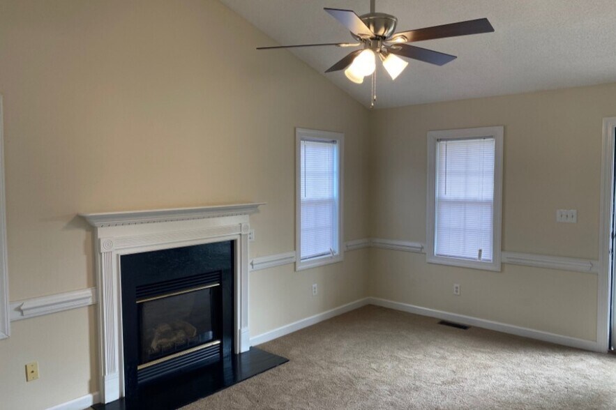 Primary Photo - 4119 Juniper Ln NW