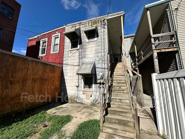 Building Photo - 512 Spruce St