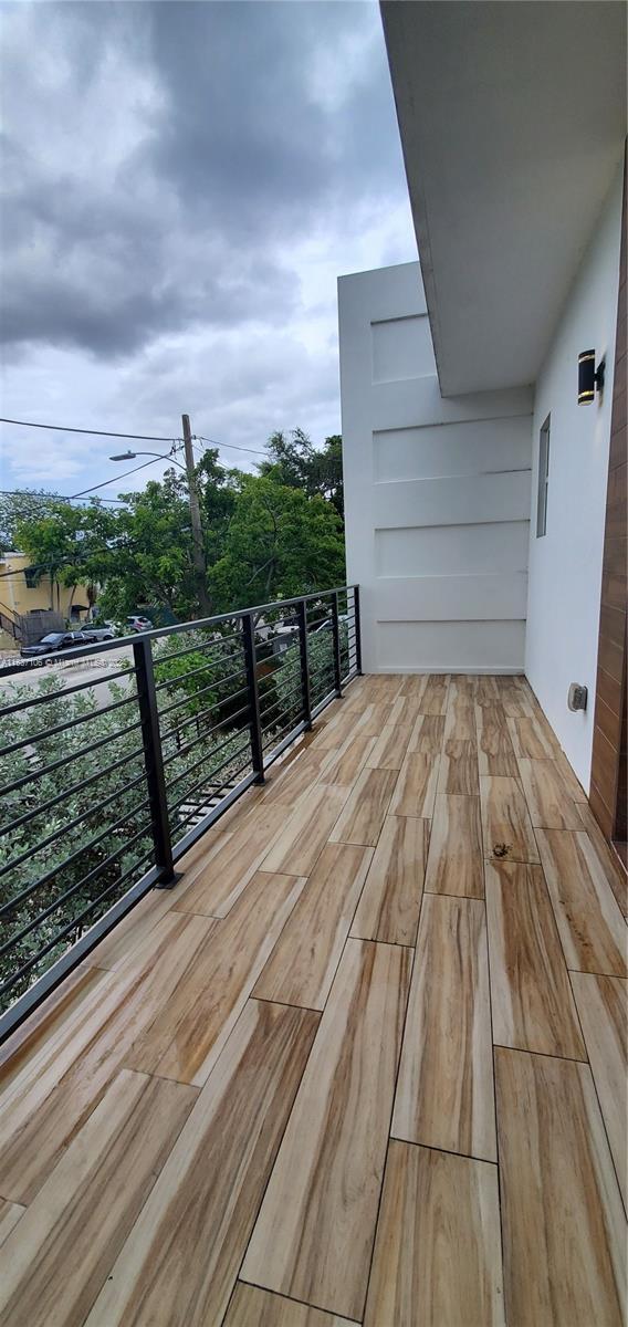 Building Photo - 3620 Thomas Ave