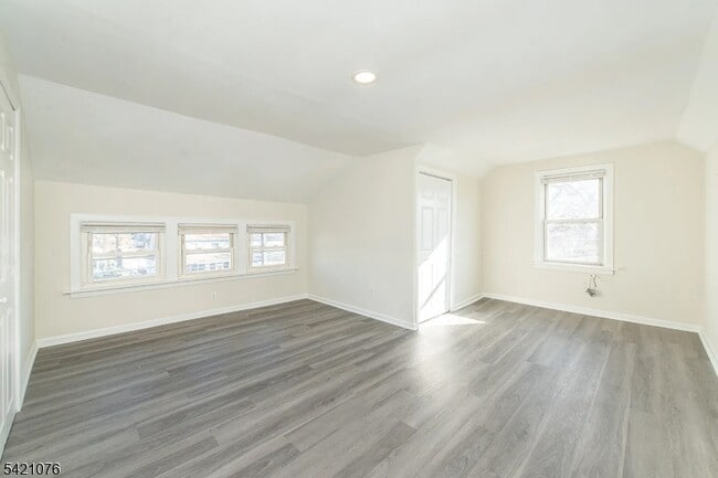 Building Photo - 116 Franklin St