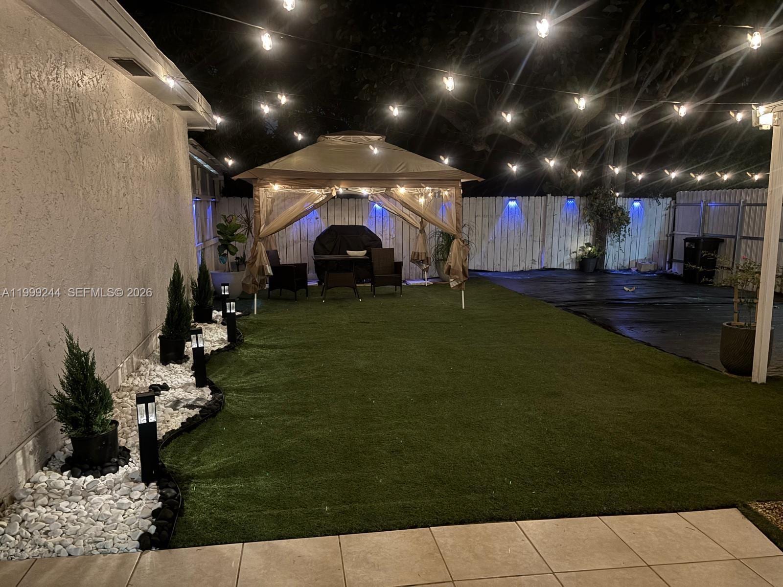 Building Photo - 434 Tamiami Blvd