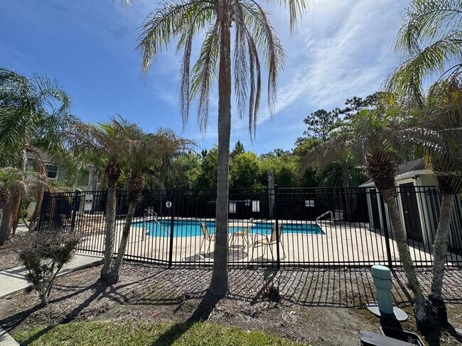 Building Photo - 4300 Paradise Cove Ct