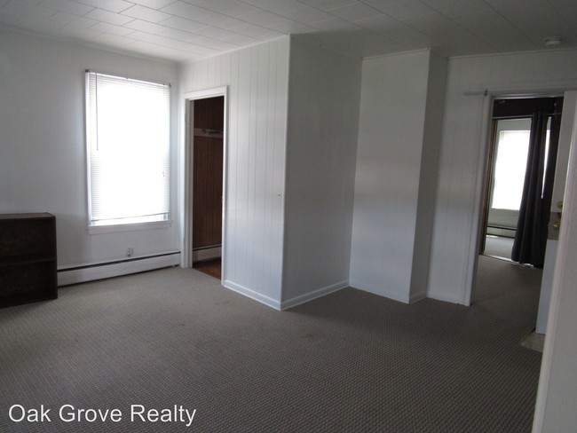 Building Photo - 951 Church St