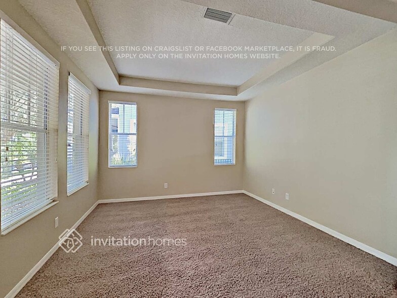 Building Photo - 5918 Palmettoside St