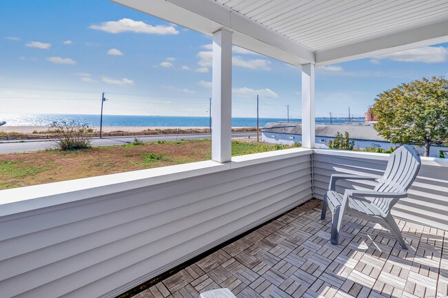 Building Photo - 12 East Ave