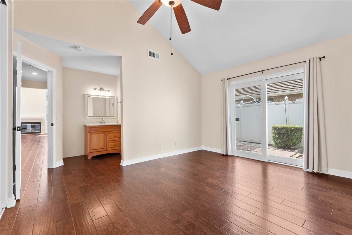 Building Photo - 6642 Brighton Pl