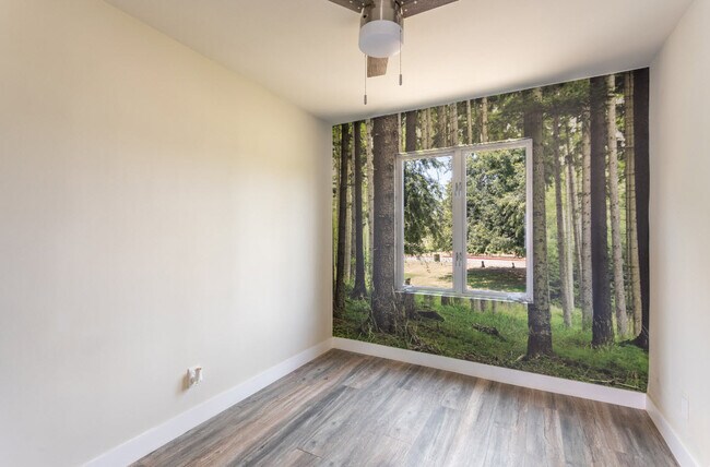 Upstairs Bedroom - 1005 Calzona St