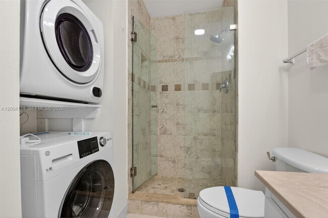 Building Photo - 21810 Cypress Cir