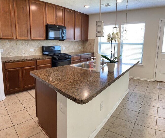 Building Photo - 19014 Bailey Oaks Ln