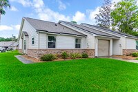 Building Photo - 121 Bob White Ct