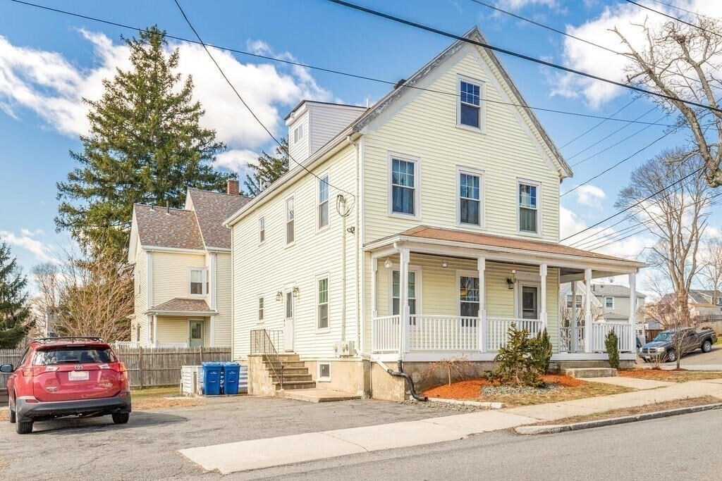 Building Photo - 39 Melvin St