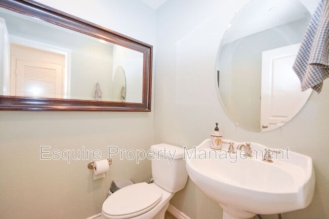 Building Photo - 4523 Via Del Sol