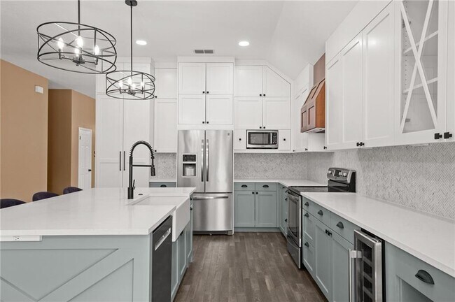 Building Photo - 316 Poppy Cove
