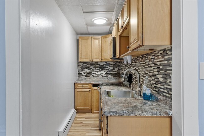 Building Photo - 27-29 Chadwick St