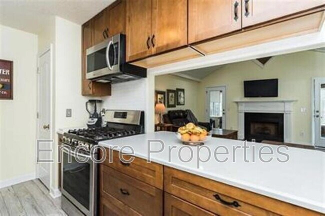 Building Photo - 209 Edward Ct