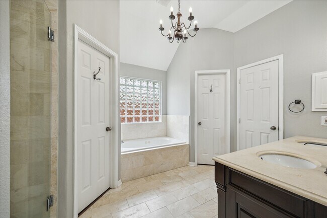 Building Photo - 20910 Sandy Briar Ct