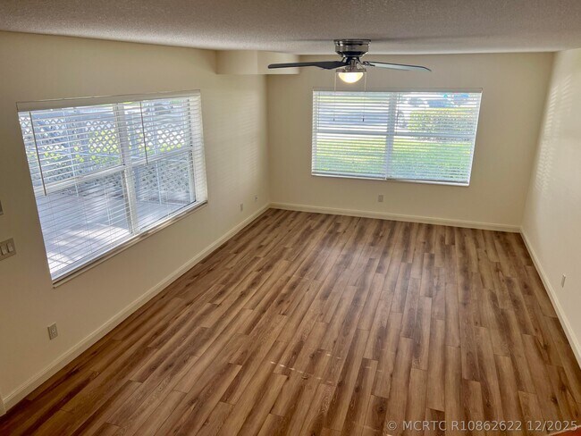 Building Photo - 3119 Kingston Ct