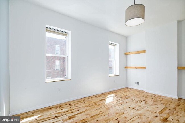 Building Photo - 1234 S 15th St