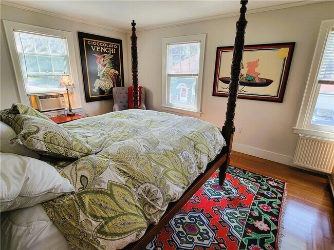 Building Photo - 60 Prairie Ave