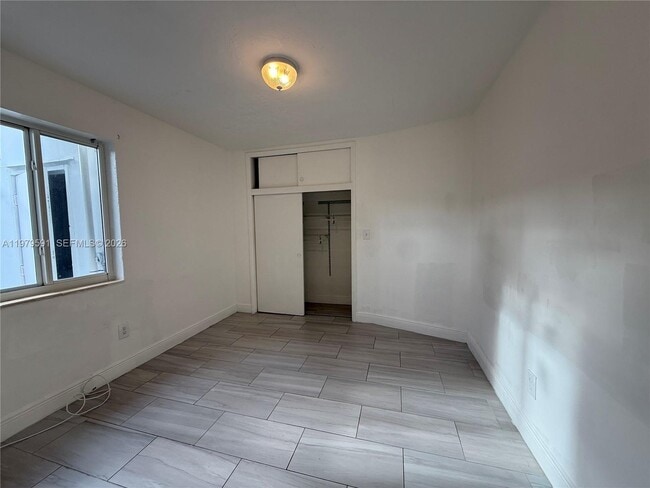 Building Photo - 7550 NW 2nd Terrace