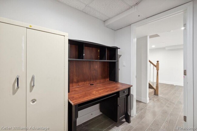 Building Photo - 19263 Sunset St