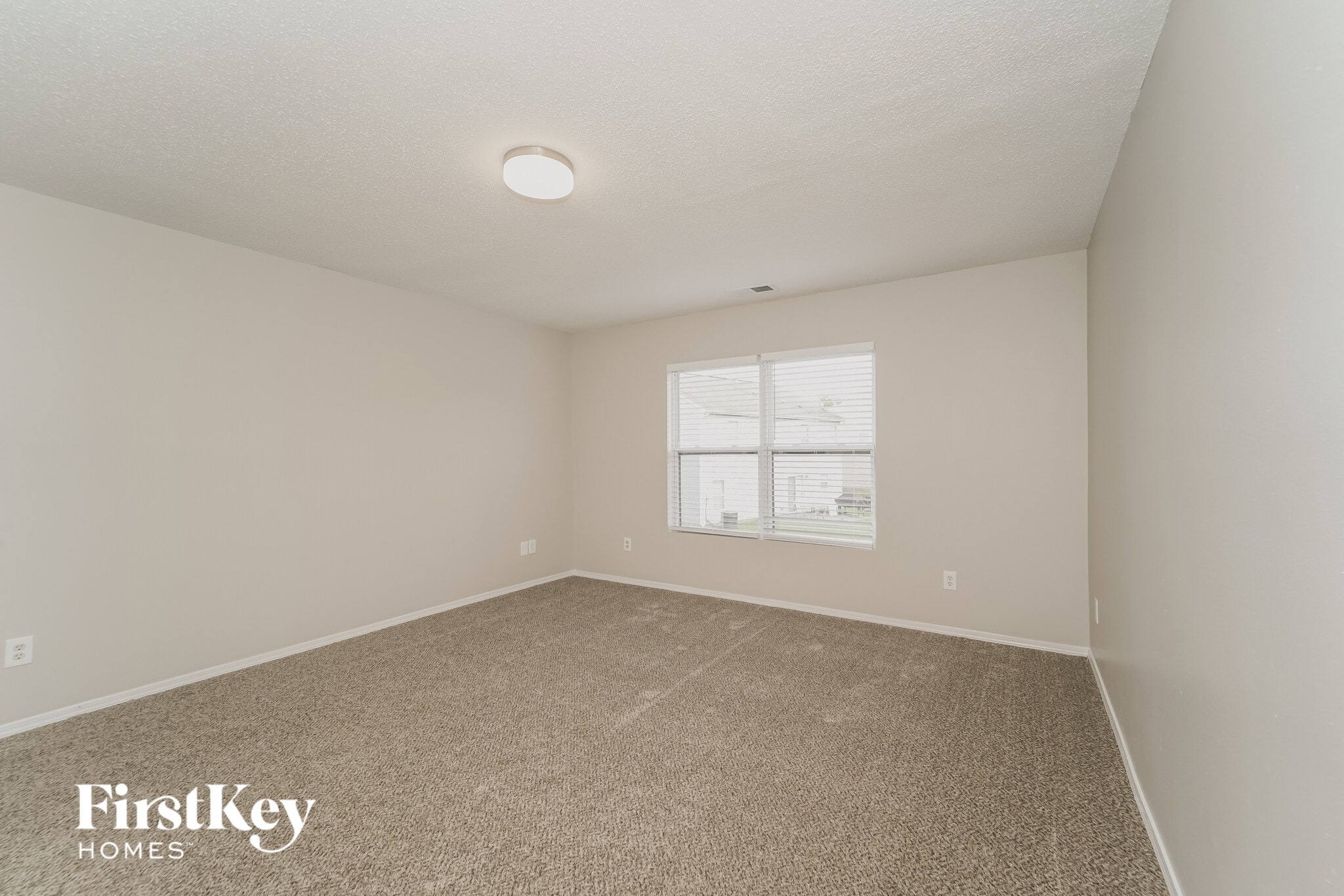 Building Photo - 4031 Larkhaven Village Dr