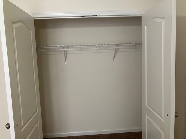 Building Photo - 213 Cranklen Cir