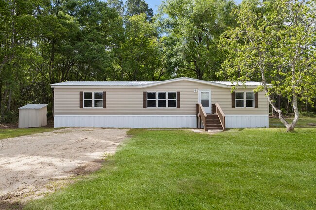 Building Photo - 11612 Independence Rd