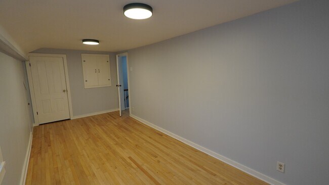 Building Photo - 6551 Abbott Rd