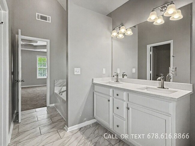 Building Photo - 80 Rivercrest Ln