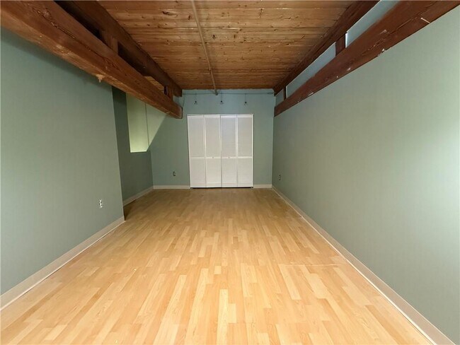 Building Photo - 494 Woonasquatucket Ave