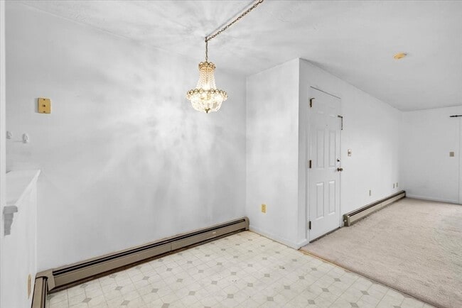 Building Photo - 610 S Franklin St