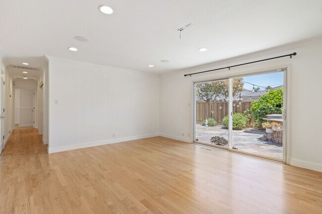 Building Photo - Private Oasis with a new price
