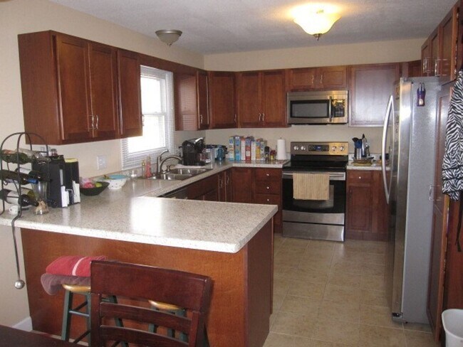 Building Photo - Spacious 4BR Home on Quiet Cul-de-Sac in Southwood with Private Fenced Yard