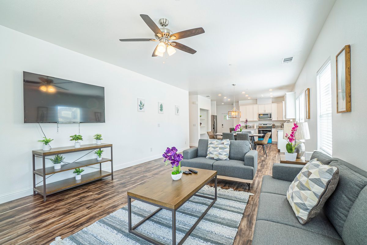 Building Photo - 324 Wisconsin Ave