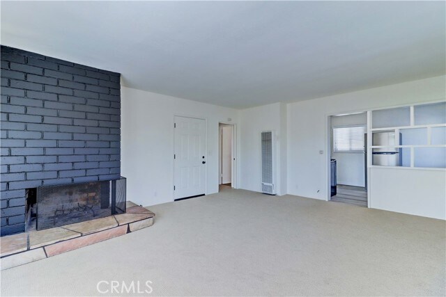 Building Photo - 312 Avenida Del Mar