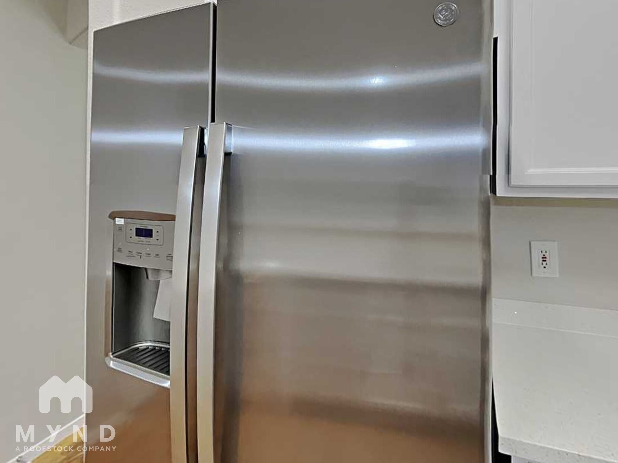 Building Photo - 2590 Alias Smith Dr